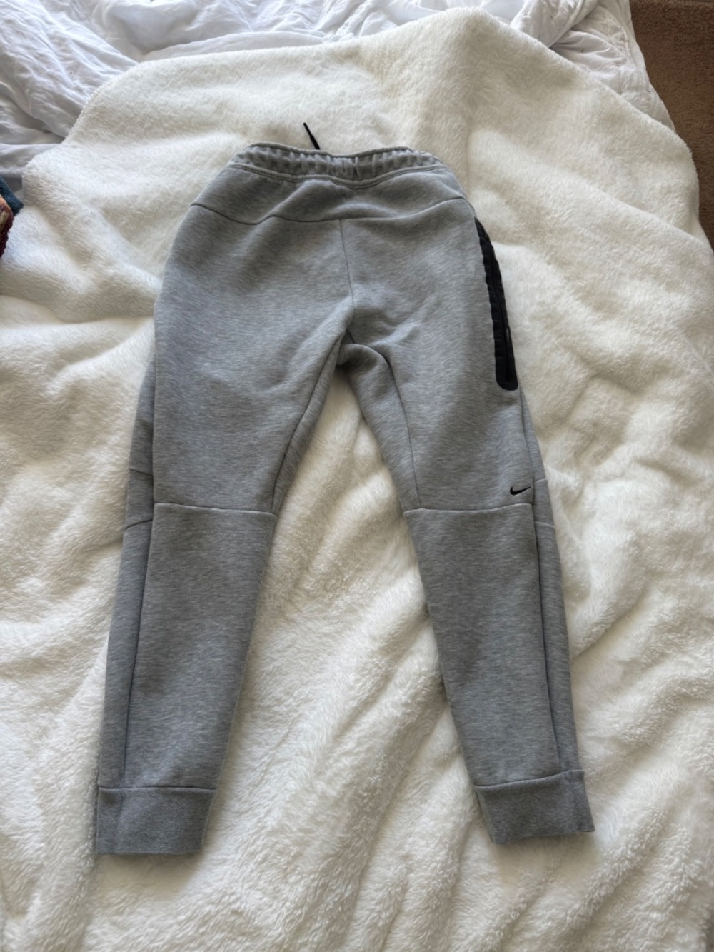 Gray Nike tech pants - Picture 2 of 2